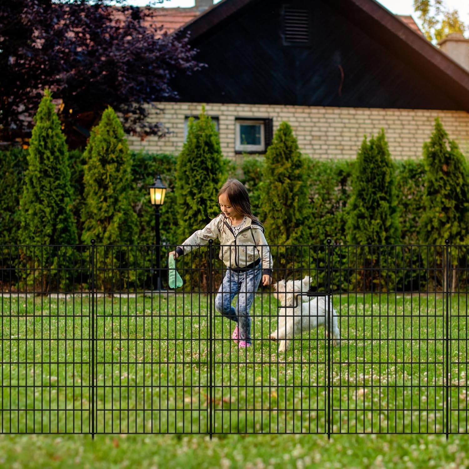 SLSY Metal Garden Fence Animal Barrier with Gate No Dig Dog Pet Fence 7/13 Panel