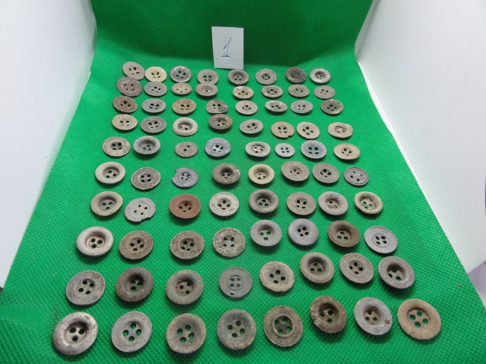WWII WW2  buttons 90st.
