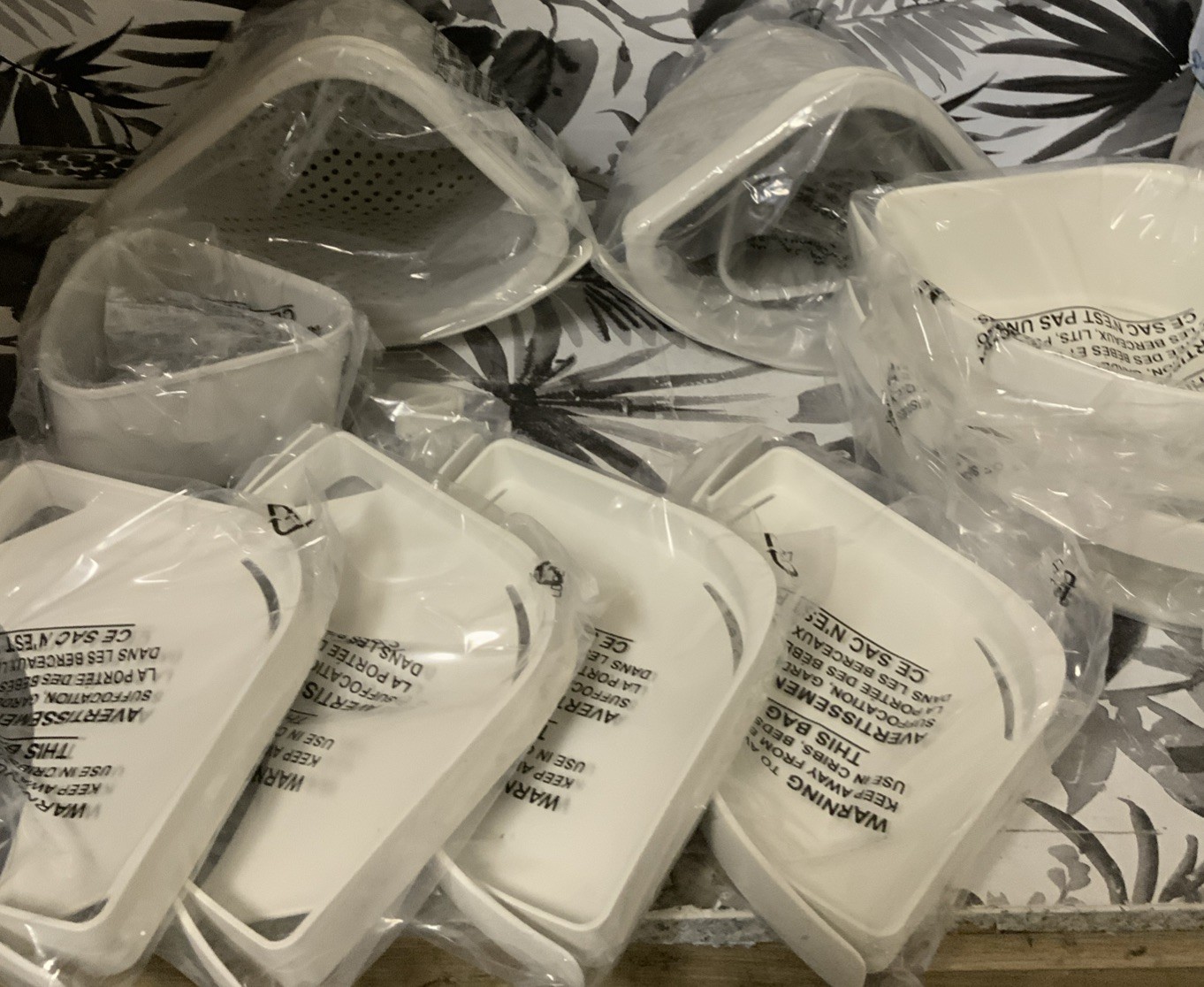 ➿ STERLING STORE+ 12-Piece Wall Mounted Shower Caddy in White Finish 🆕