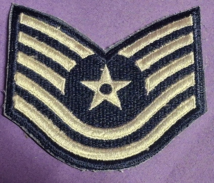 Pair of USAF Air Force TECHNICAL SERGEANT E-6 CHEVRONS Sew-on NEW