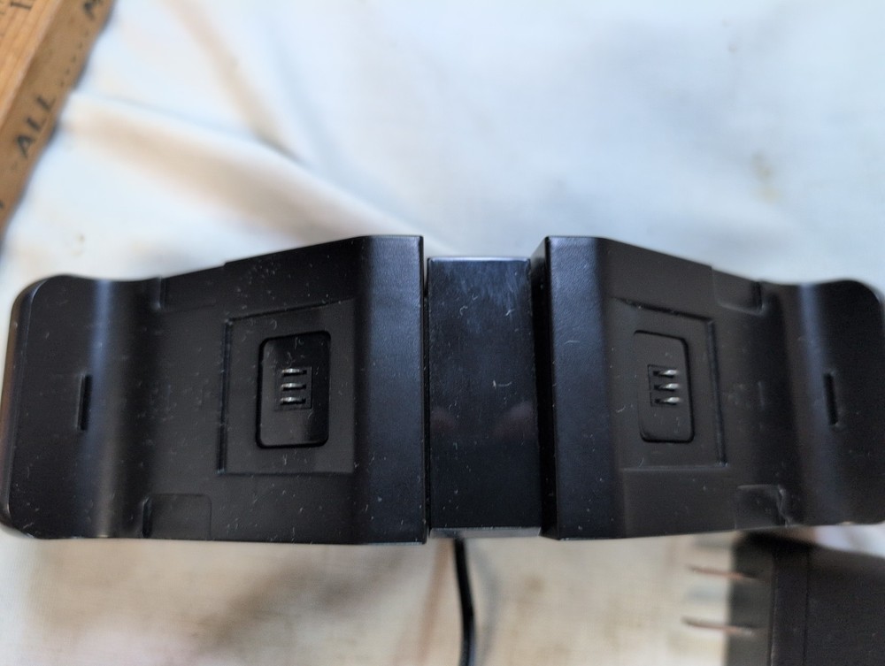 Amazon Basics Xbox One Dual Controller Charging Dock Station