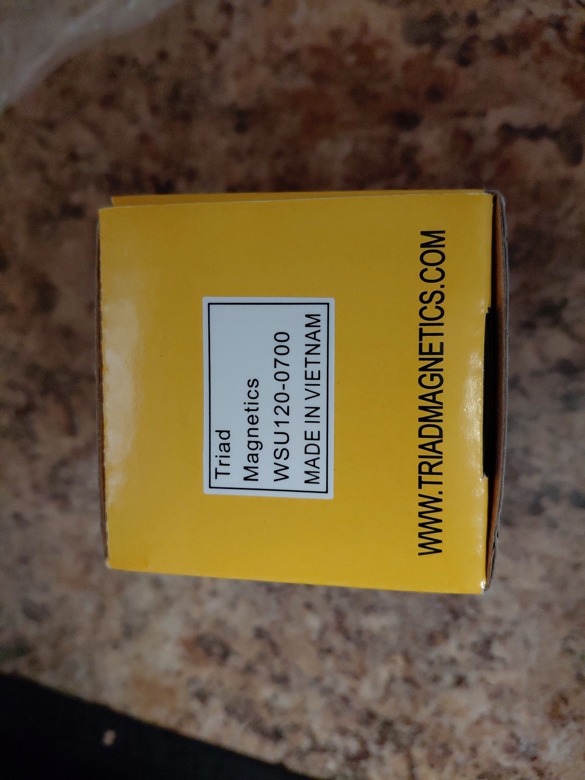 TRIAD Magnetics 376L WSU120-0700- NEW 12V 0.7A