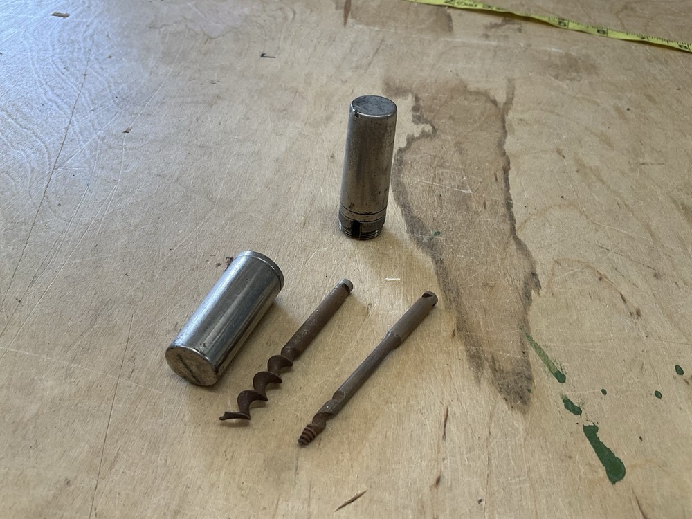 Vintage Travel Corkscrew b188