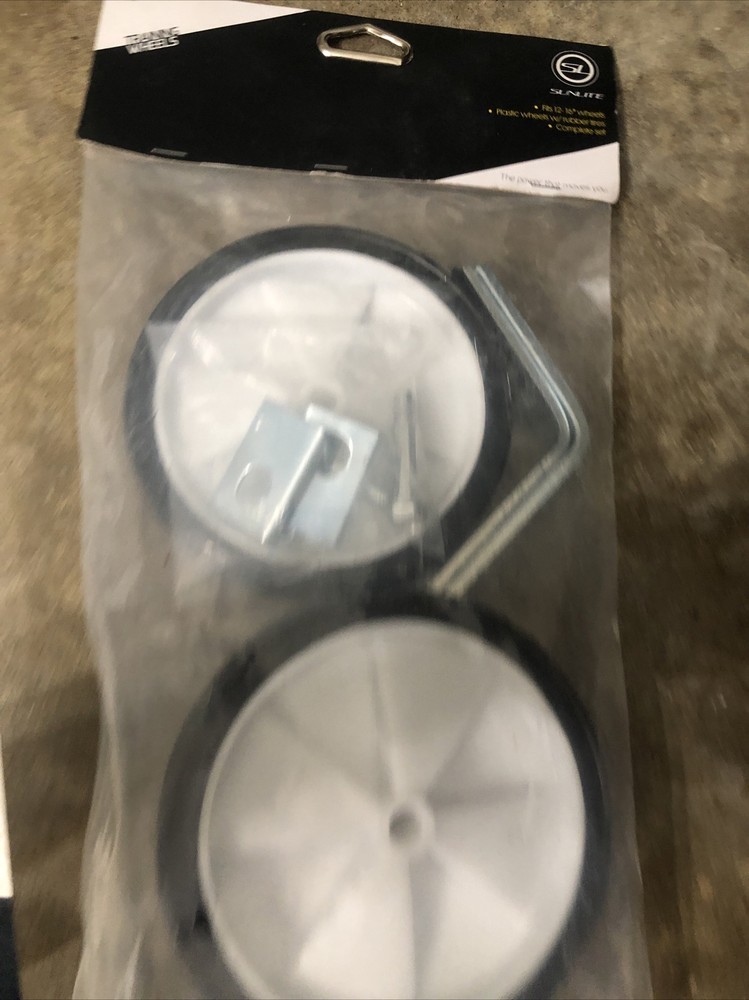 NEW Sunlite Training Wheels 12`-16`