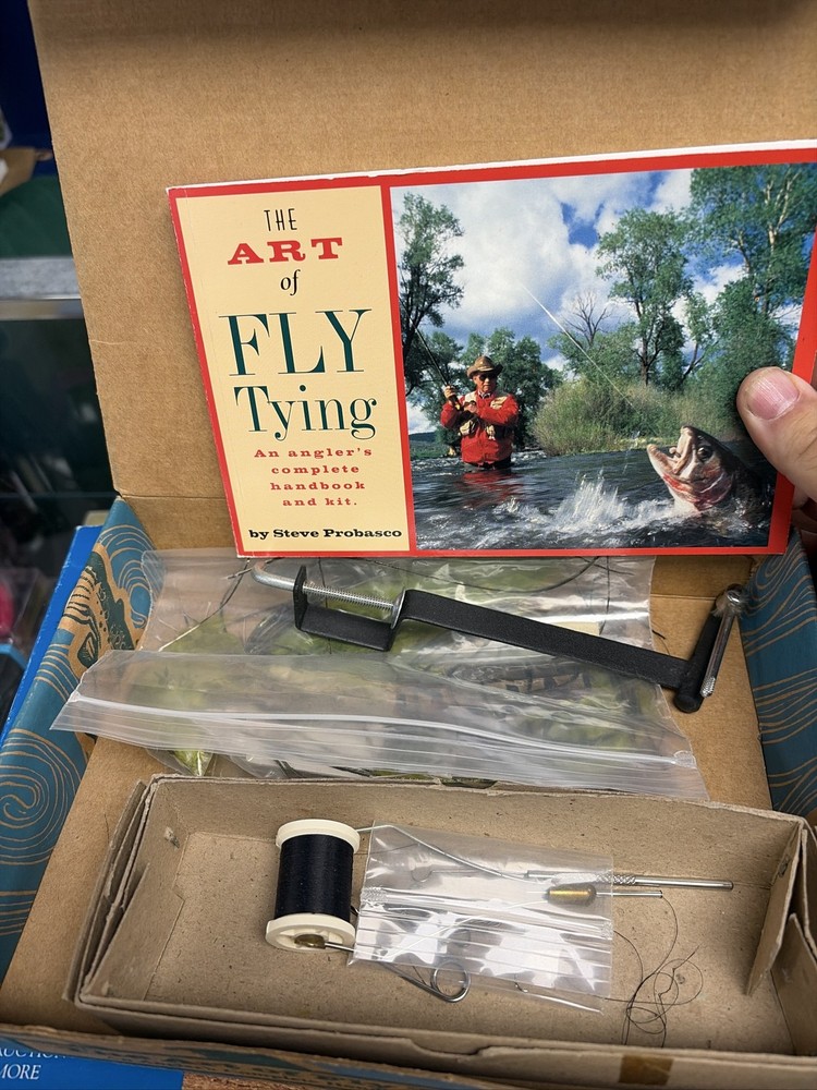 Vintage Universal Vise Bantam 1 Fly Tying Kit Tools Materials (both boxes)