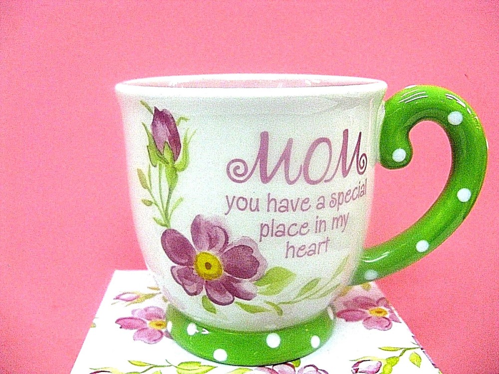 "ROSES FOR MOM"  MUG