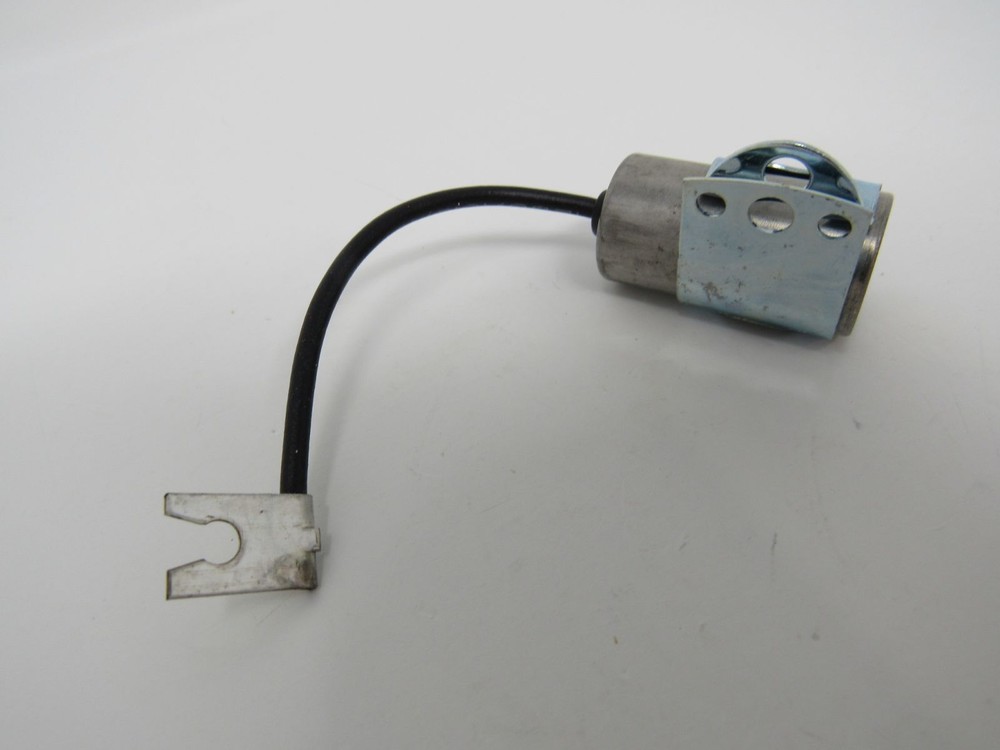 Standard Ignition Condenser IH121