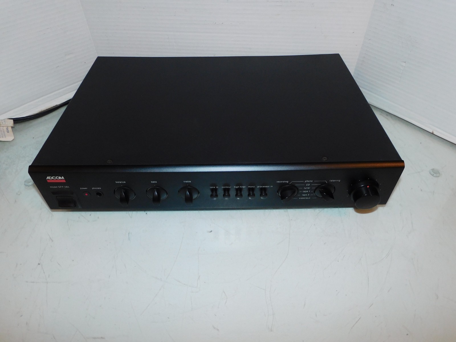 Adcom GFP-565 Stereo Preamplifier Excellent Working and Cosmetic Condition