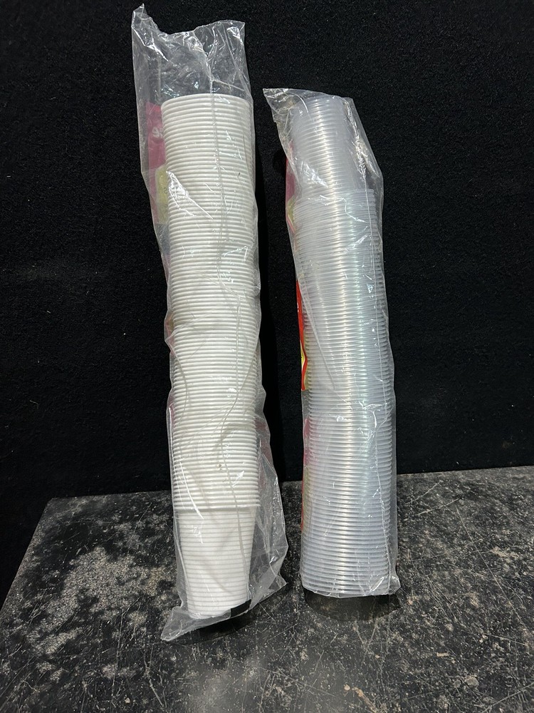 White & Clear Plastic Vending Cups Reusable / Disposable Drinking Cups 180cc
