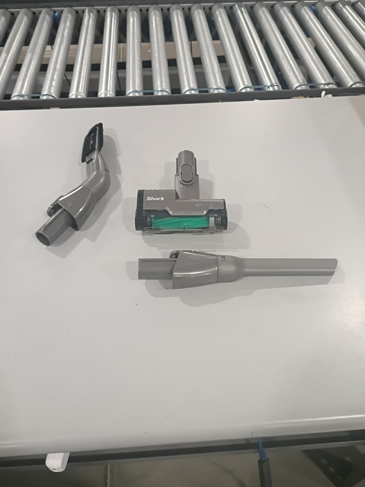 SHARK® CORDLESS POWERDETECT™ CLEAN & EMPTY SYSTEM - GRAY/ LIGHT BLUE