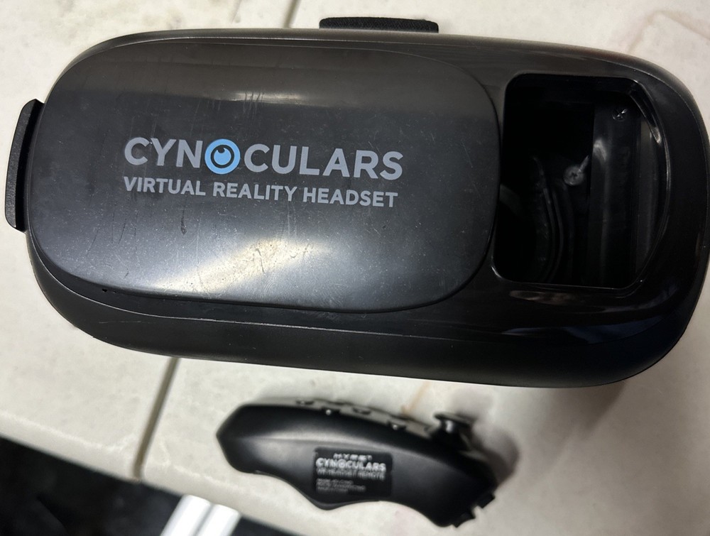 Cynoculars Virtual Reality 3D Headset Wireless - Gaming Remote Compatible