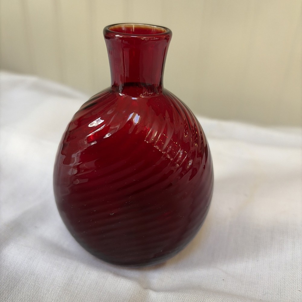 Blown Glass Deep Red Swirl Pattern Mini Flask Signed Pairpoint 4” Tall