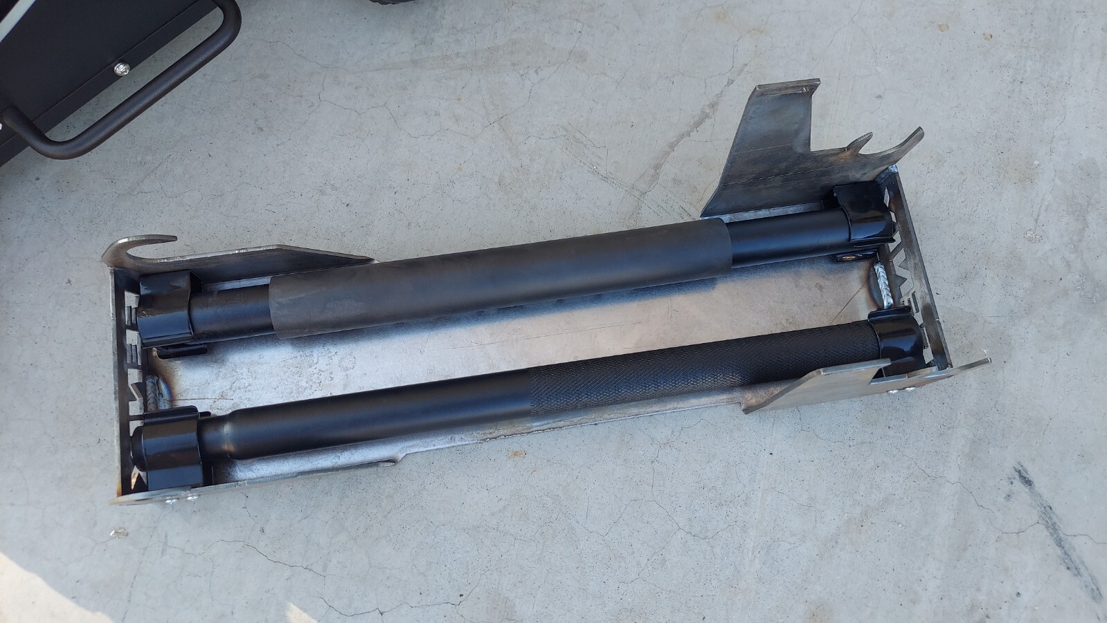 Off-Road Jack Mount for Harbor Freight 1.5 Ton Badlands Off-Road Jack