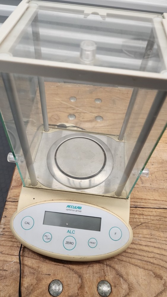 Acculab ALC-110.4 Analytical Balance Scale
