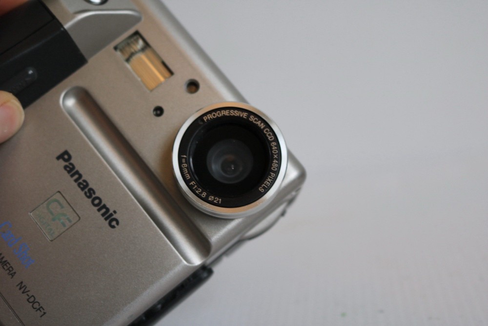 Panasonic digital still camera nv-dcf1