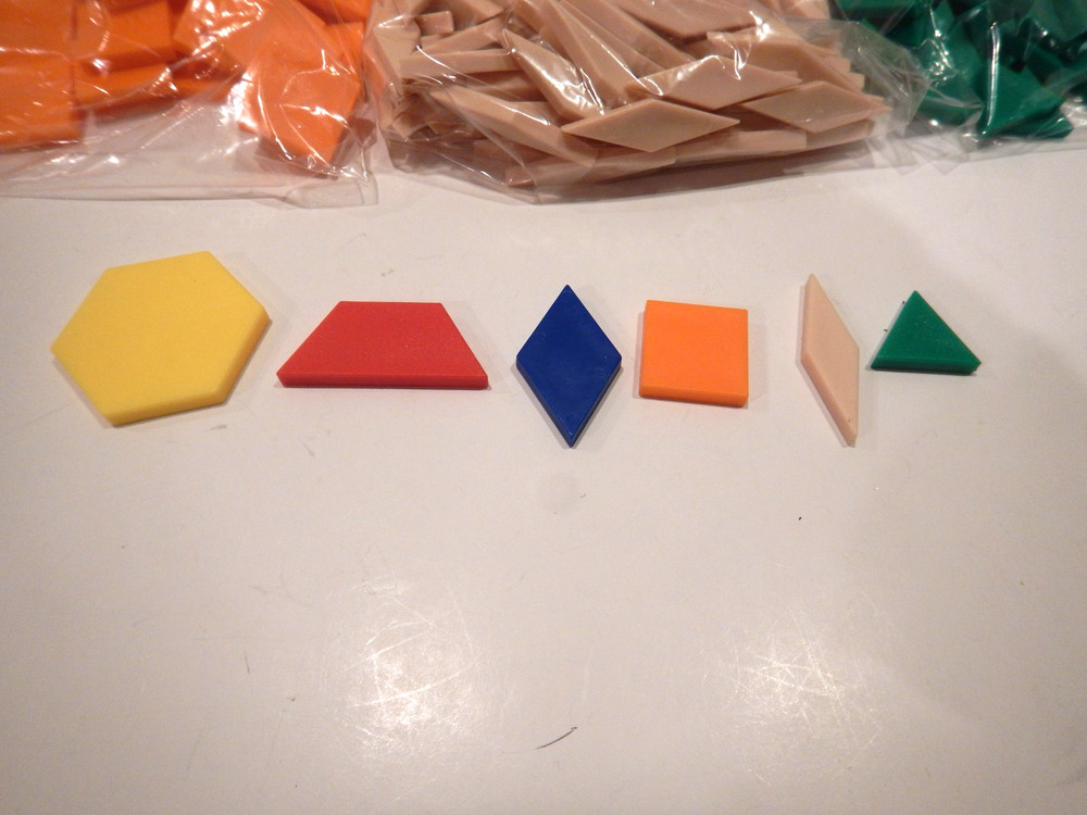 550 Plastic Pattern Blocks Geometric Shapes Math Manipulatives Art Work