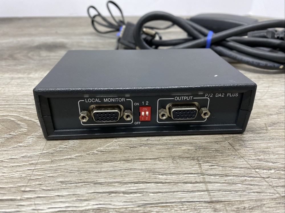 Extron P/2 DA2 Plus Dual Output VGA Distribution Amplifier