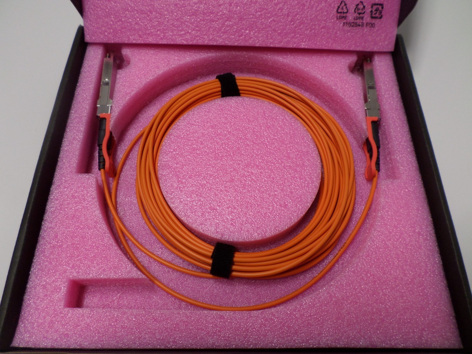 New GENUINE CISCO QSFP-H40G-AOC10M - 40GBASE Active Optical 10M