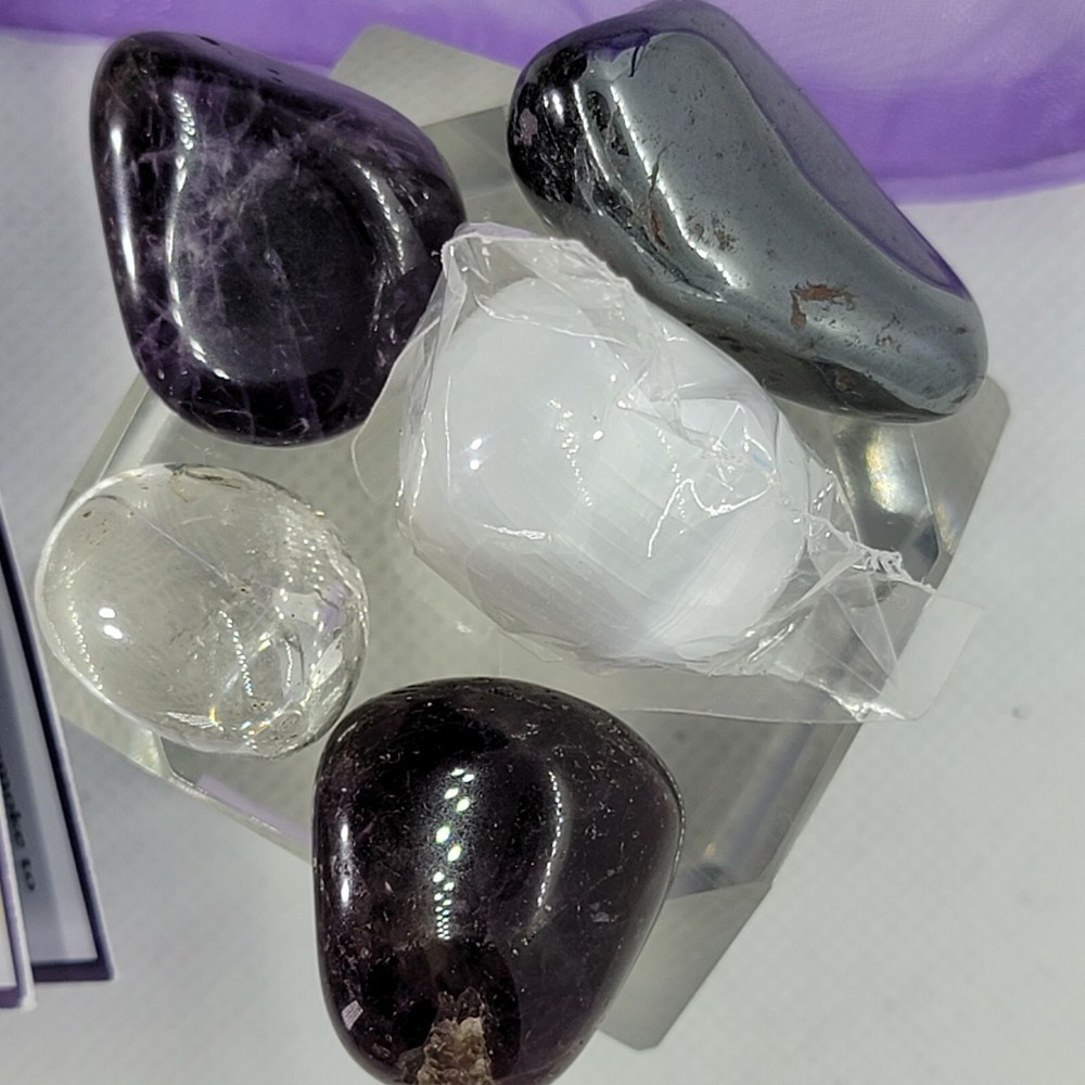 Sleep Well Crystals And Guide Gift Bagged.