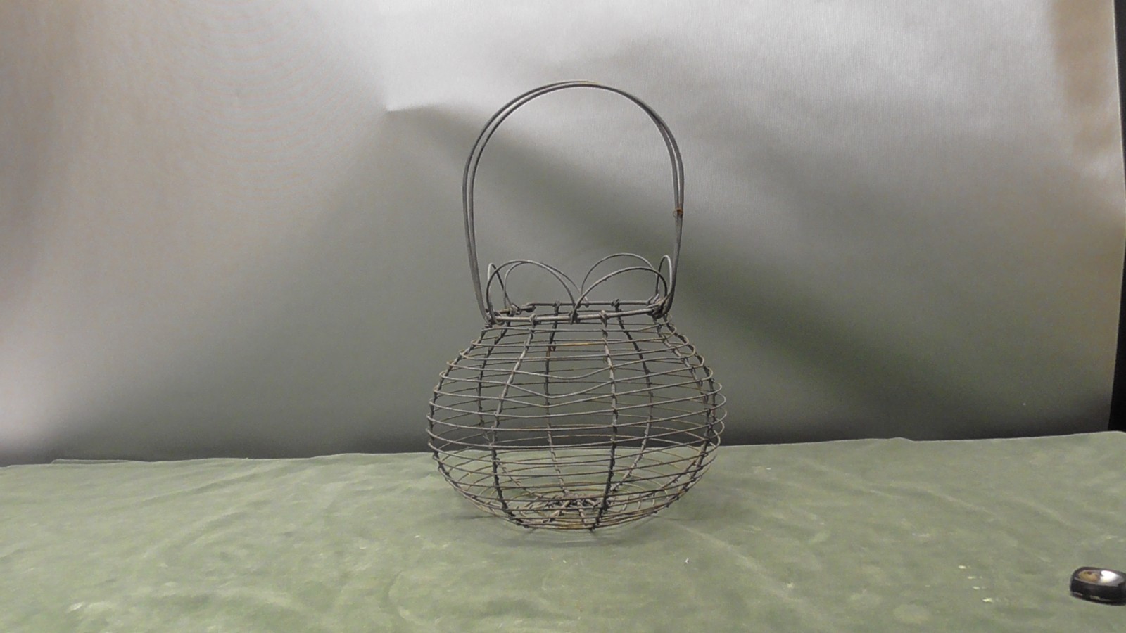 Vintage Wire Easter Basket With Handle Basket Or Decor Cute Farmhouse cottage!