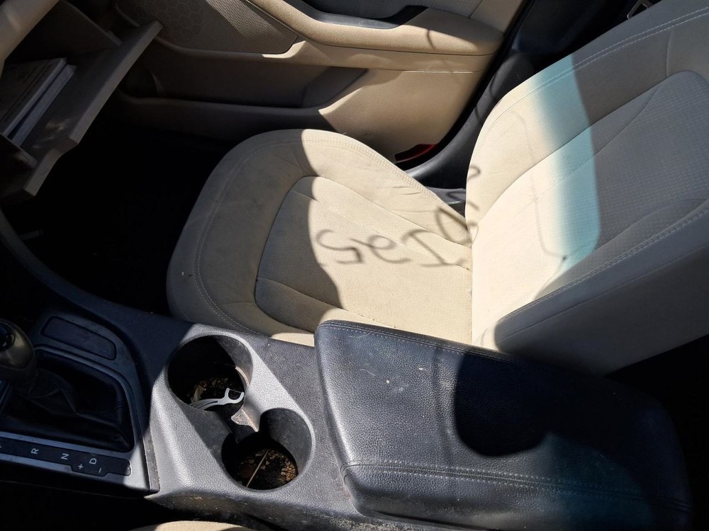 OPTIMAKIA 2011 Glove Box 4809367