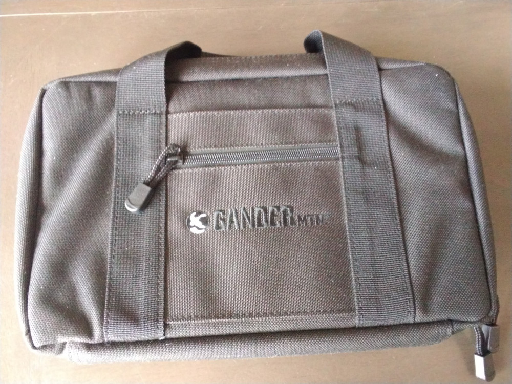 New Black Gander Mountain Softek Two Pistol Case Lockable Zip Closure Mag Holder