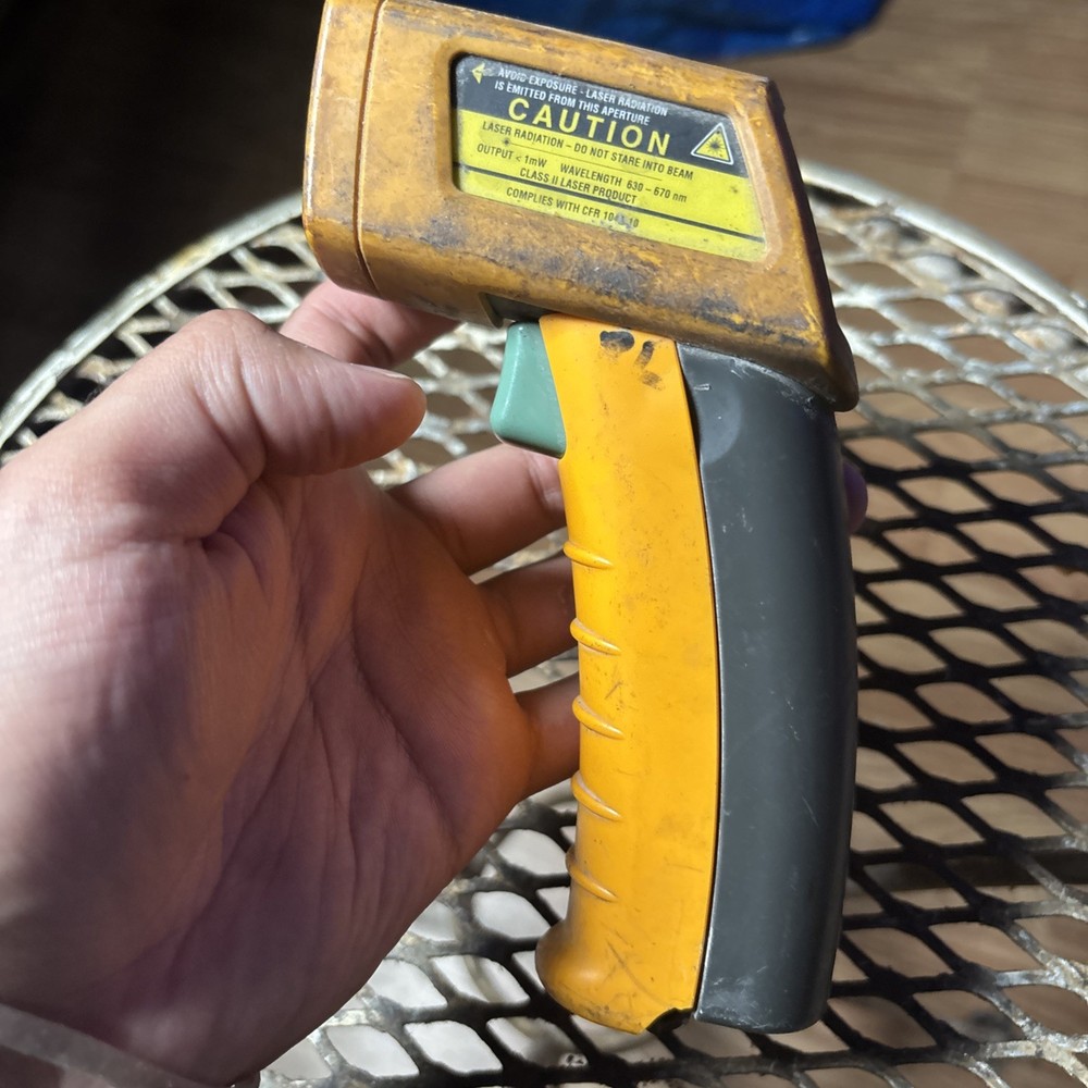 Fluke 62 Digital Mini IR Thermometer