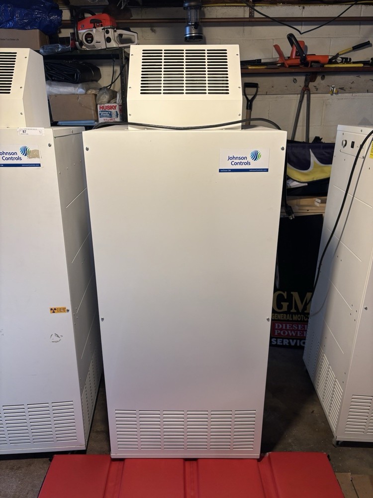 Johnson Controls ISOCLEAN Air Purifier CM Machine