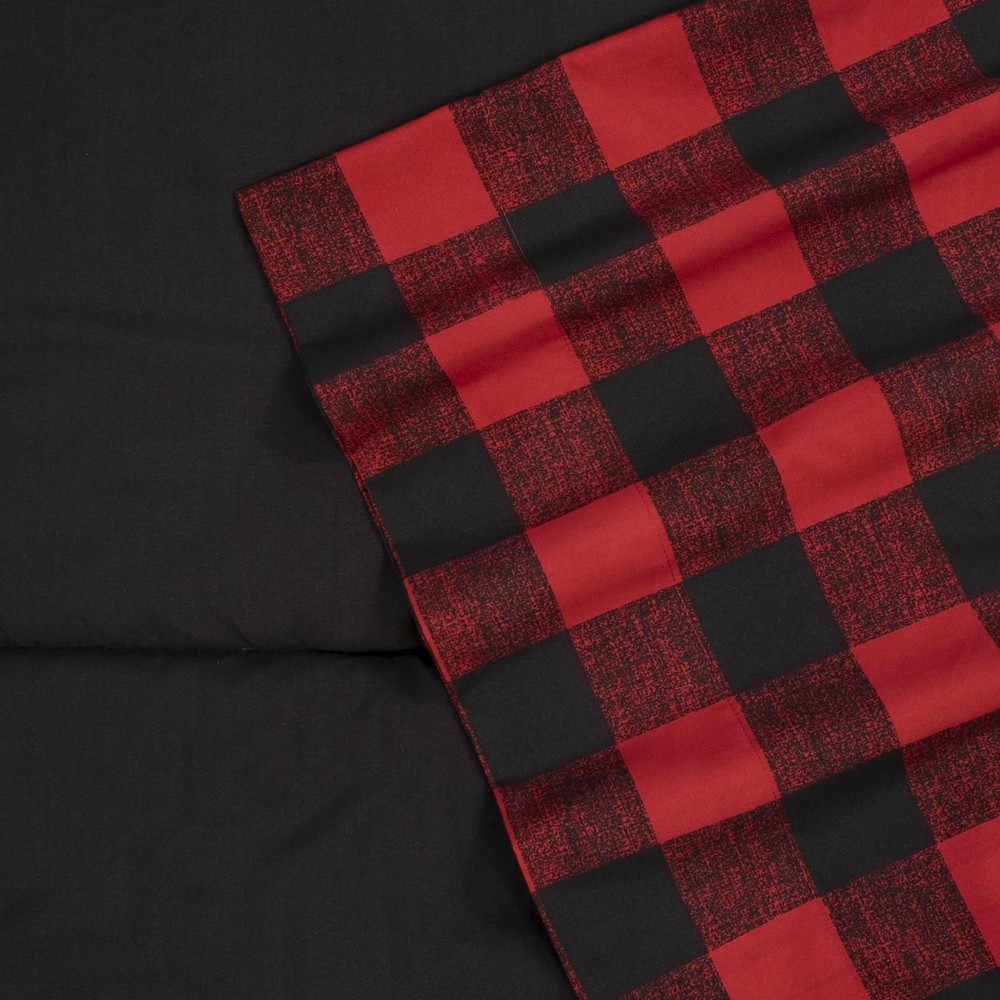 Buffalo Check Sheet Set Burgundy/Black and Solid Black Comforter