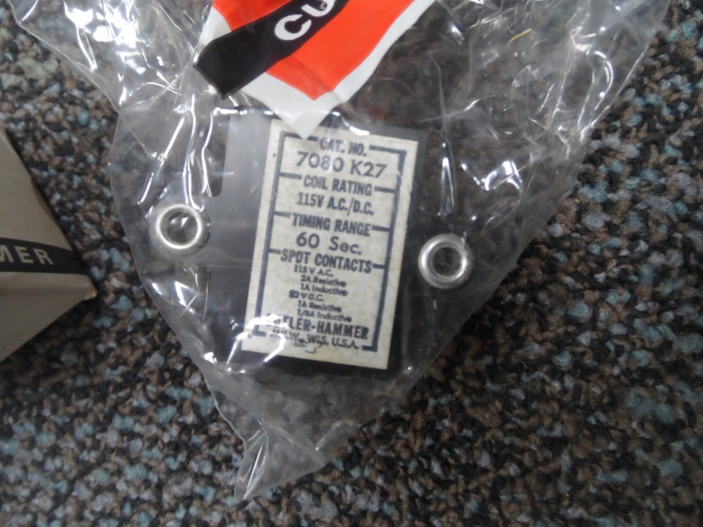 CUTLER HAMMER TIME DELAY RELAY 7080 K27
