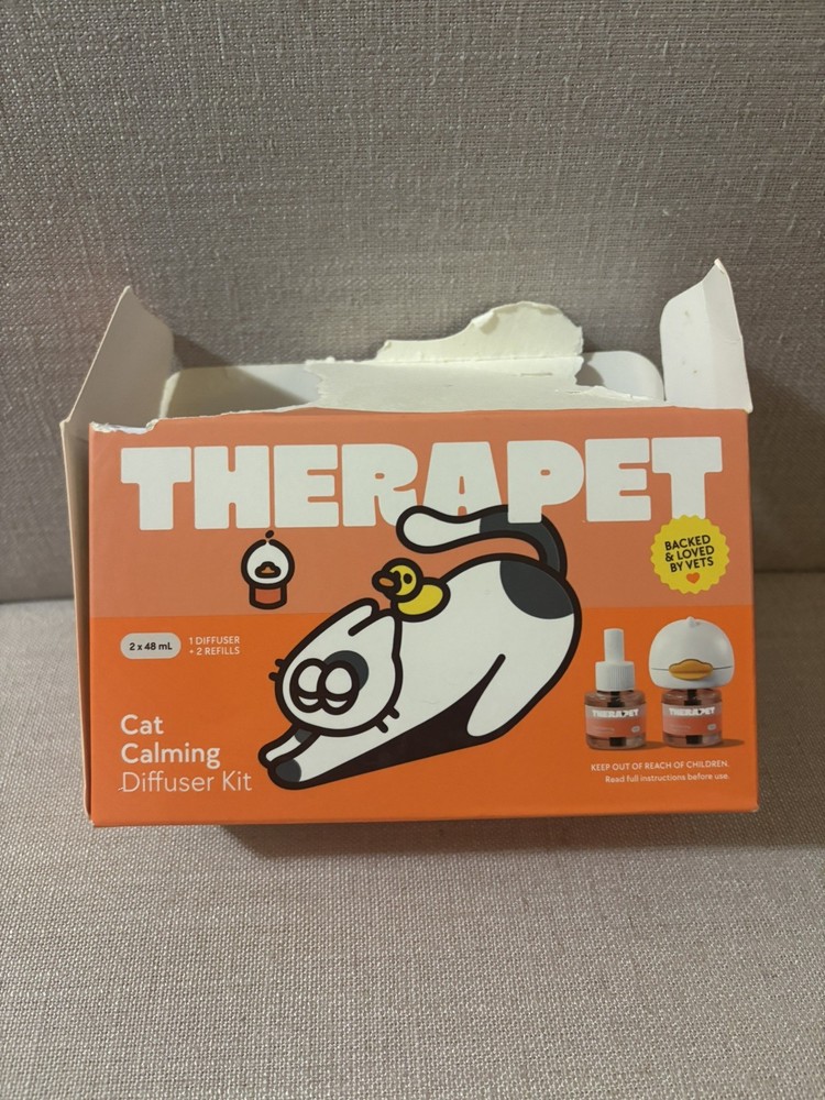 TheraPet Cat Calming Diffuser Kit – Pheromone Plug-In, Only 1 diffuser Bottle!