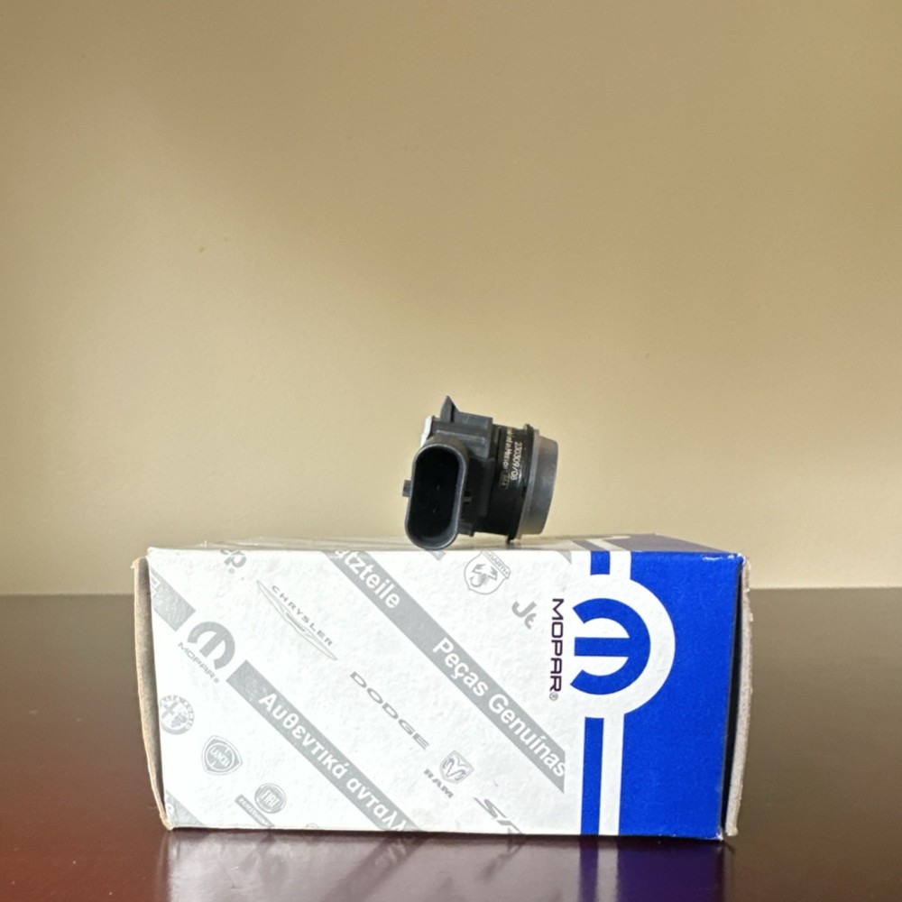 Park Assist Camera Control Module Mopar 52112205AA