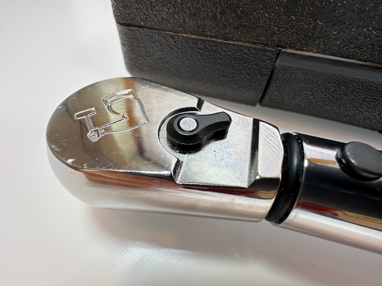 Armstrong Tools USA 3/8" Drive Micrometer Torque Wrench 10 ft/lb - 100 ft/lb