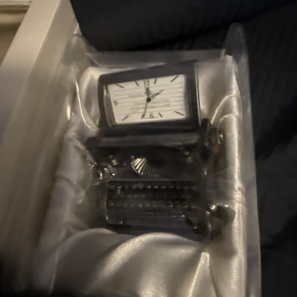 Waterbury Clock Company Timex Clock Typewriter