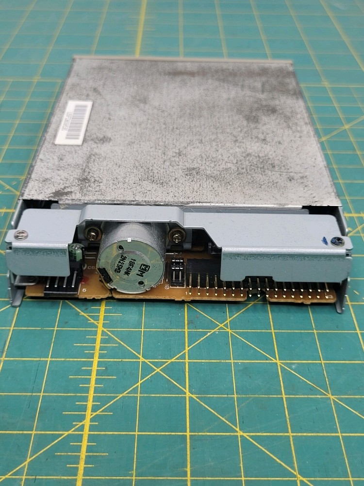 Newtronics Mitsumi D359T3 3.5" Jumperable Floppy Disk Drive Untested