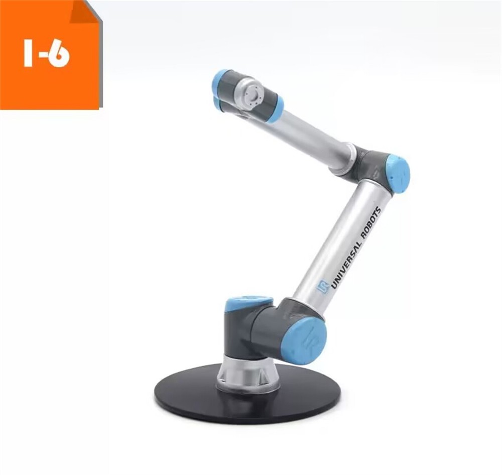 UR Robot Arm 1:6 Scale Rotatable Simulation Model