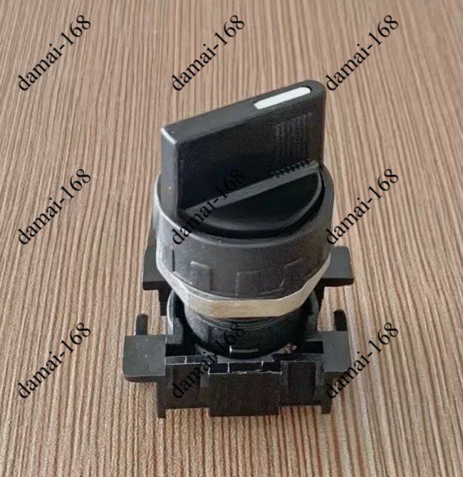 New Self locking two position knob 1003A00032