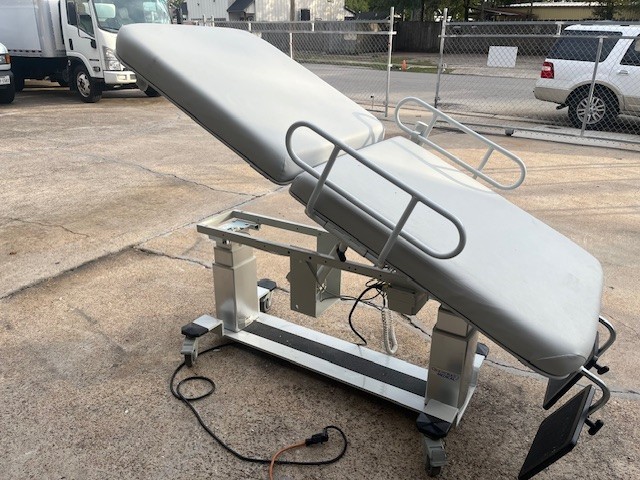 Oakworks Power Examination Table