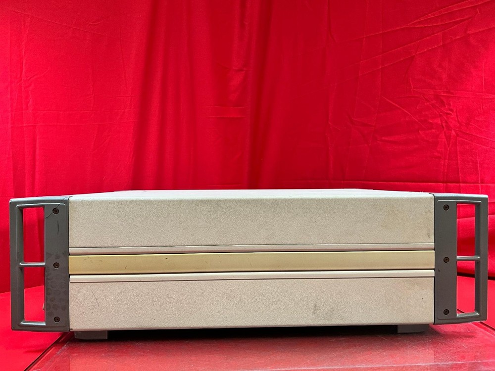 Fluke 5700A s/n 5580008 Multifunction Calibrator