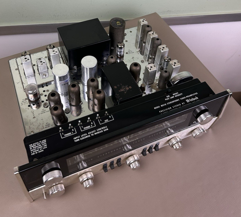 MCINTOSH MX110Z STEREO PREAMPLIFIER