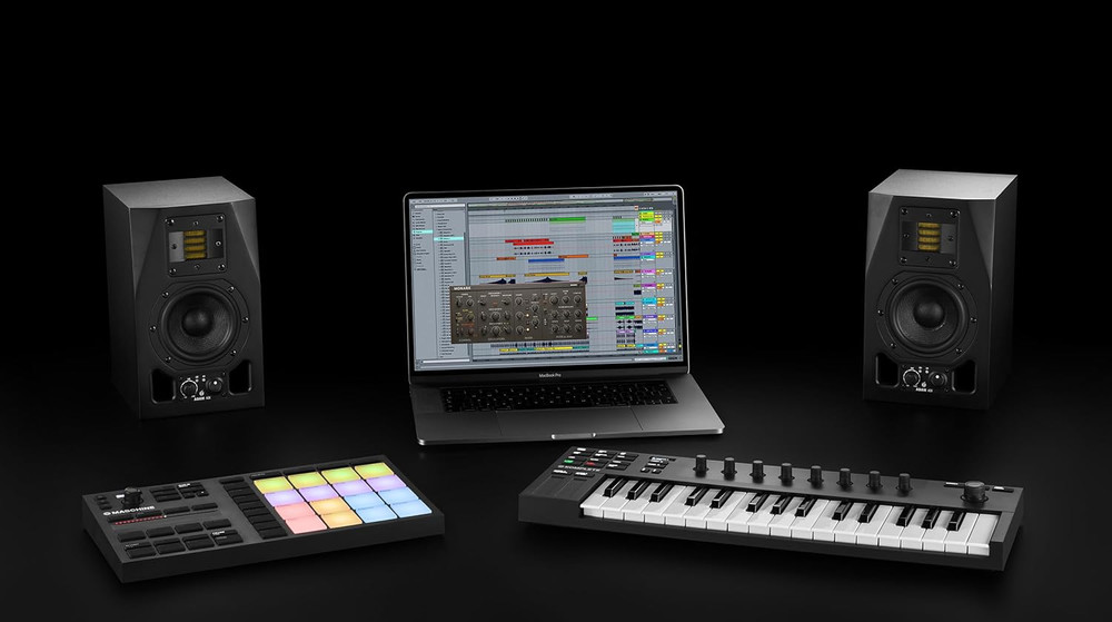 Komplete Kontrol M32 Controller Keyboard (26154)