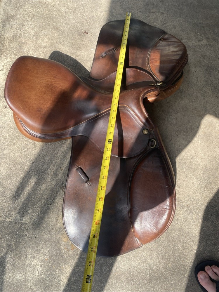 Dover Circuit English 17" saddle