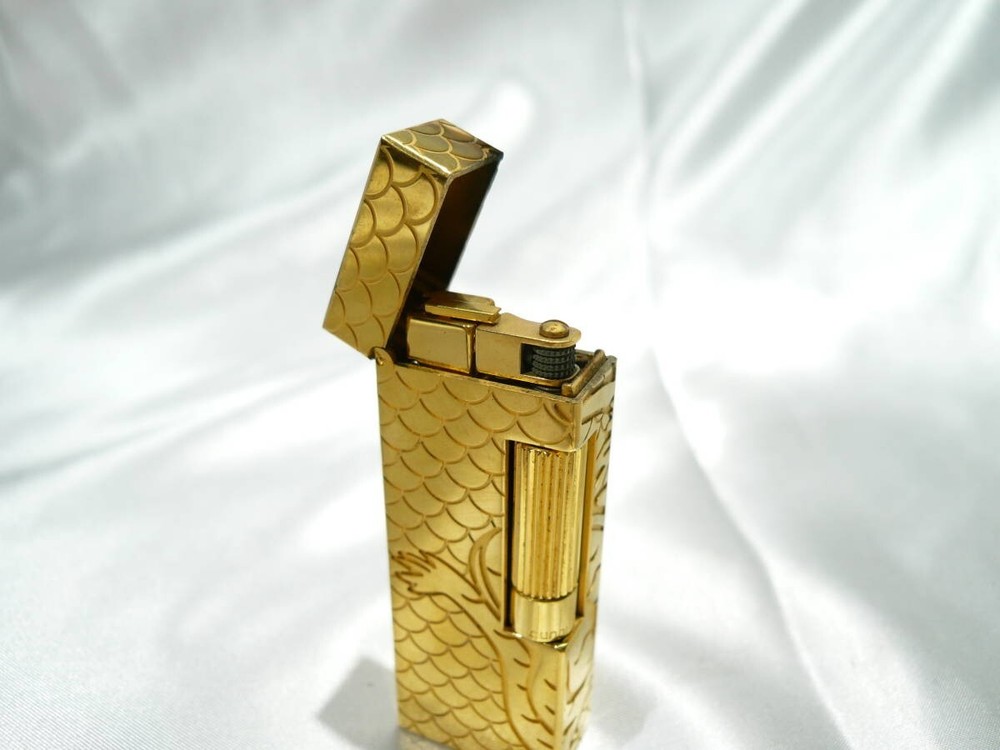 WORKING Dunhill gas Lighter gold without box