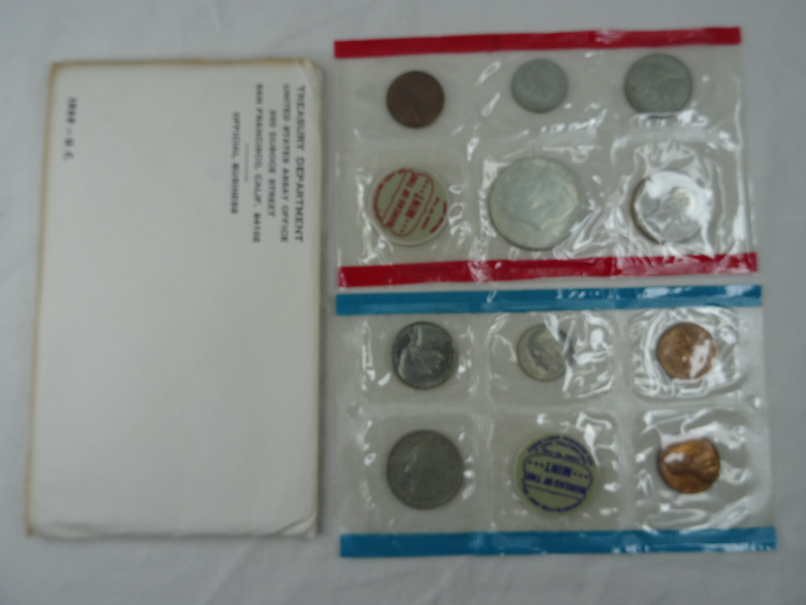 1969 P & D US Mint Uncirculated Set 5 Coins OGP Original Envelope BU