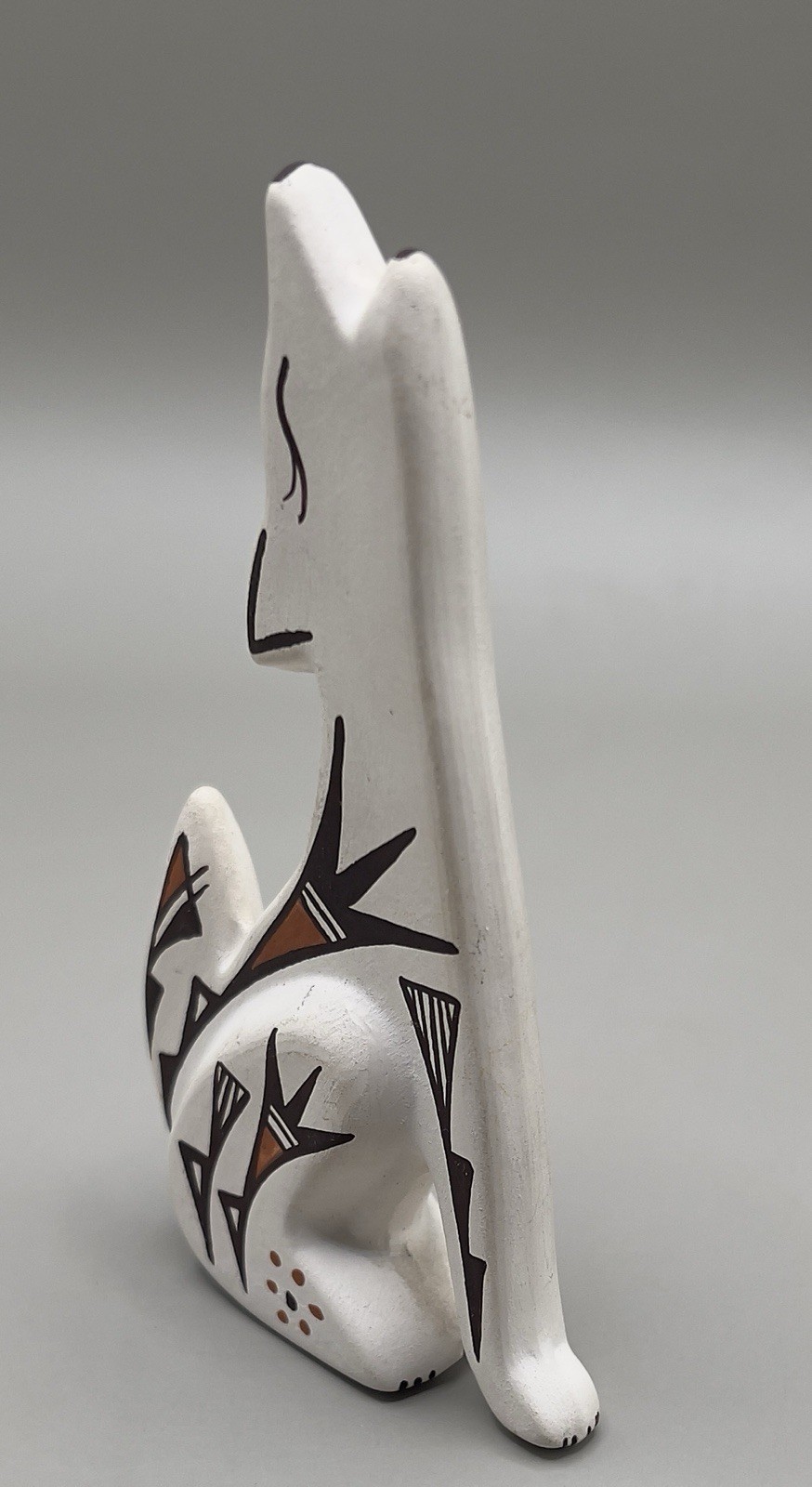 VTG Acoma New Mexico Art Pottery Howling Wolf Figurine Sign by P. Iule 4.25”