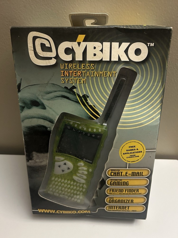 Cybiko Wireless Inter-Tainment System Handheld Computer Yellow Vintage