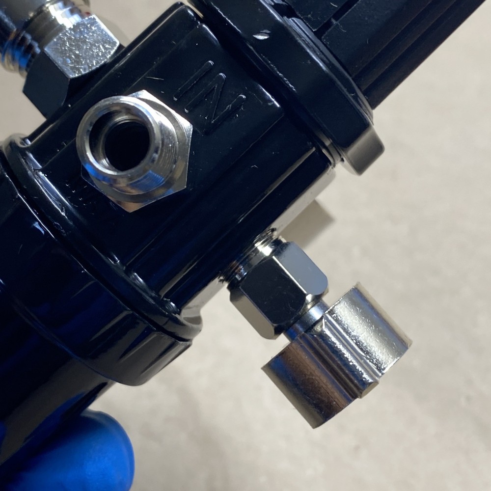 IWATA 100 PSI SPRAY REGULATOR