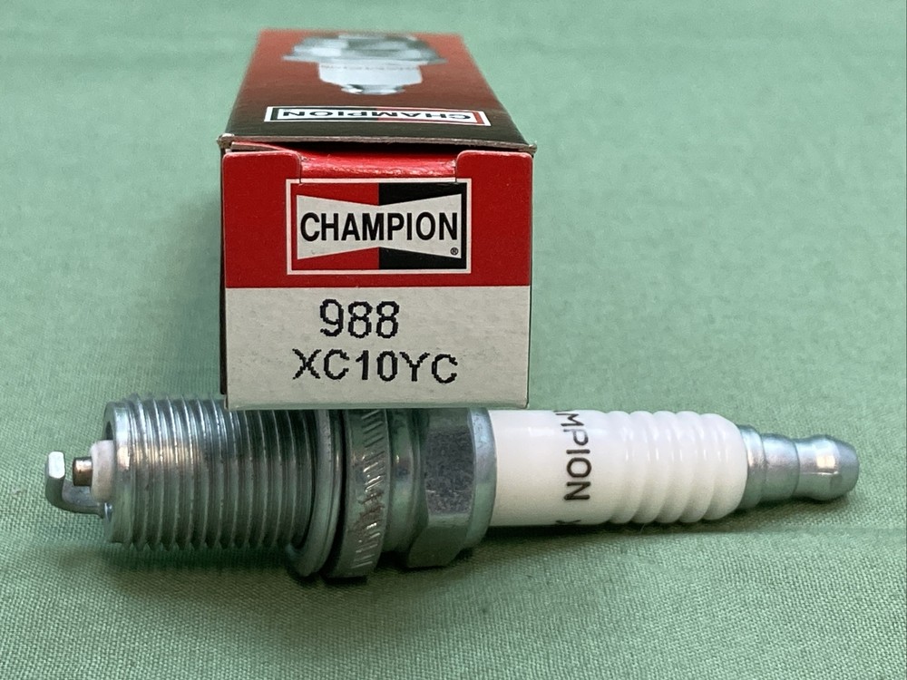 NEW CHAMPION 988 XC10YC COPPER PLUS SPARK PLUG
