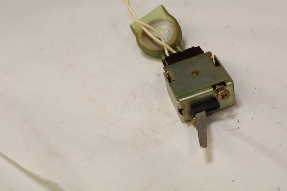 sansui tu 517 Tuner Part Power Switch