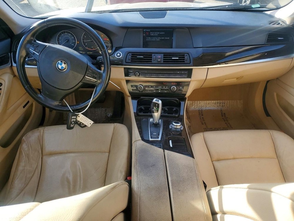 528I 2011 Glove Box 4958749